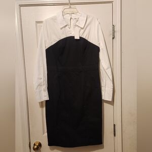 Black & White Long Sleeve Dress, Key Hole In The Back. Runs Small